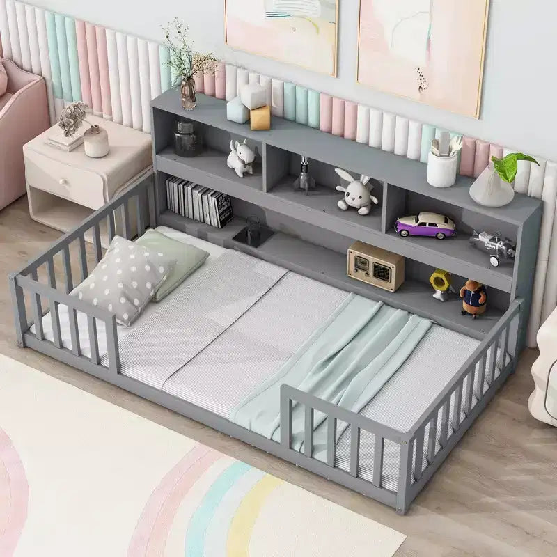 Lit de sol double pour enfants avec bibliothèque de rangement intégrée et barrières, Gris