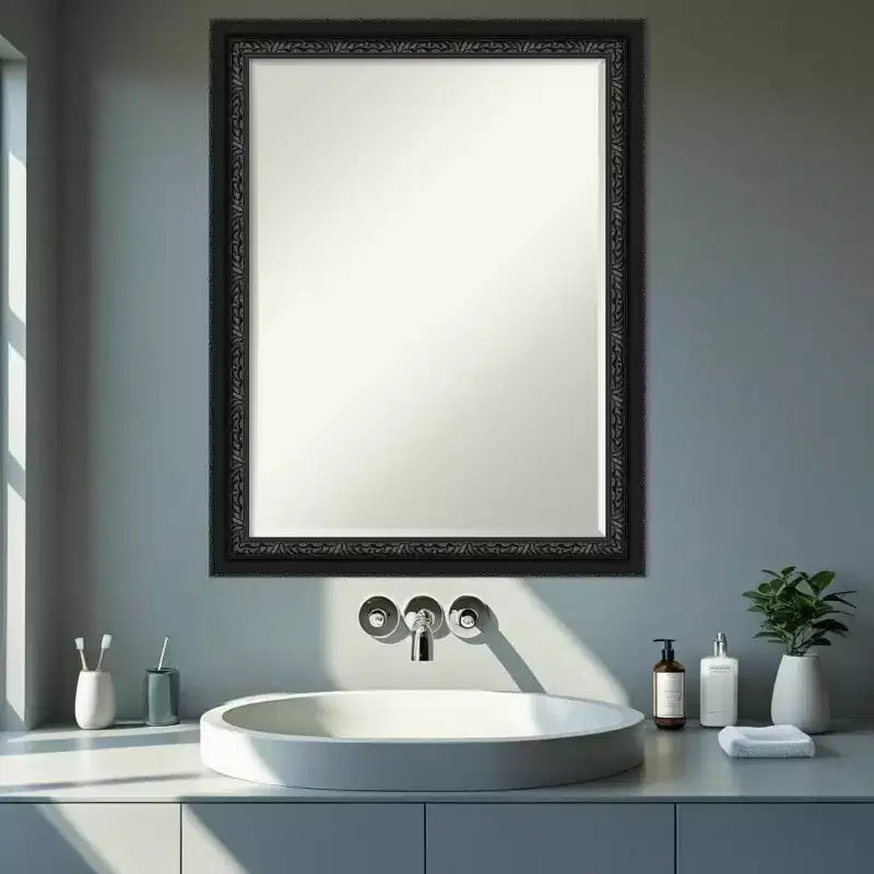 Miroir mural de salle de bain en bois biseauté noir, petite taille, 27,5 x 21,5 po.