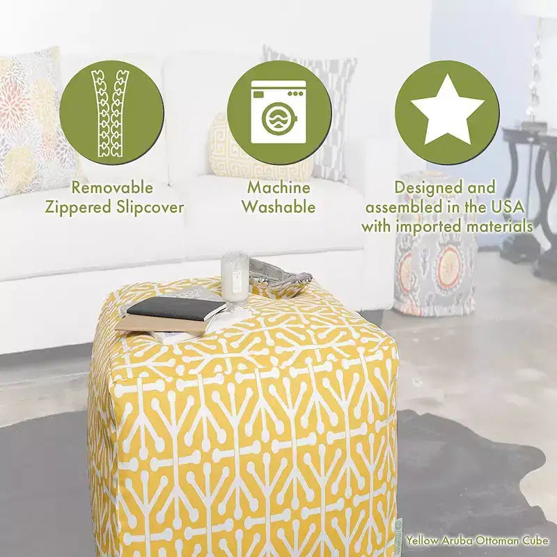 Tours de poufs cubiques
