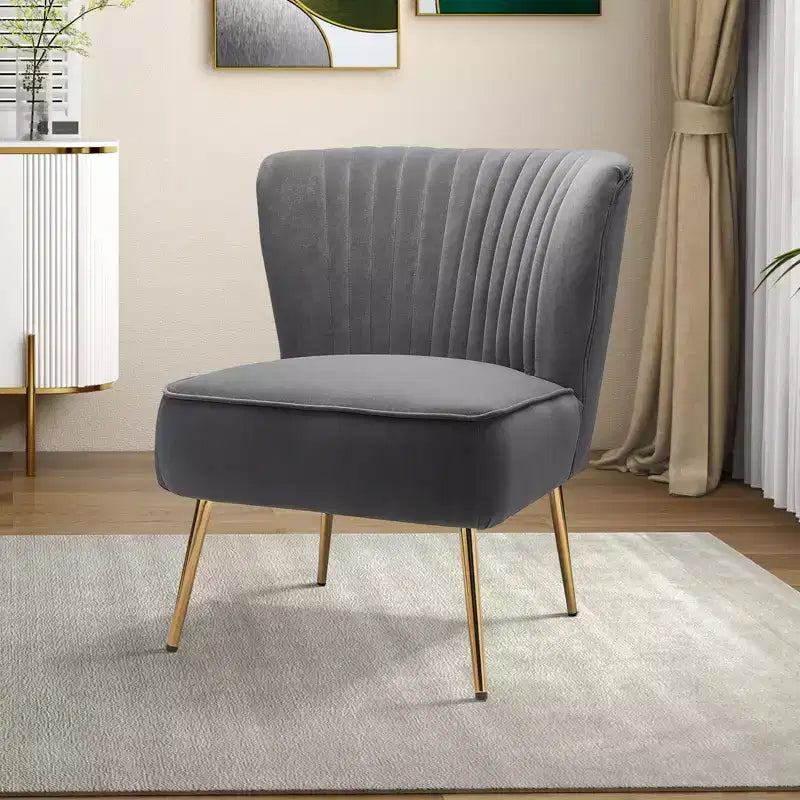 Fauteuil d'appoint en velours avec piètement en métal doré